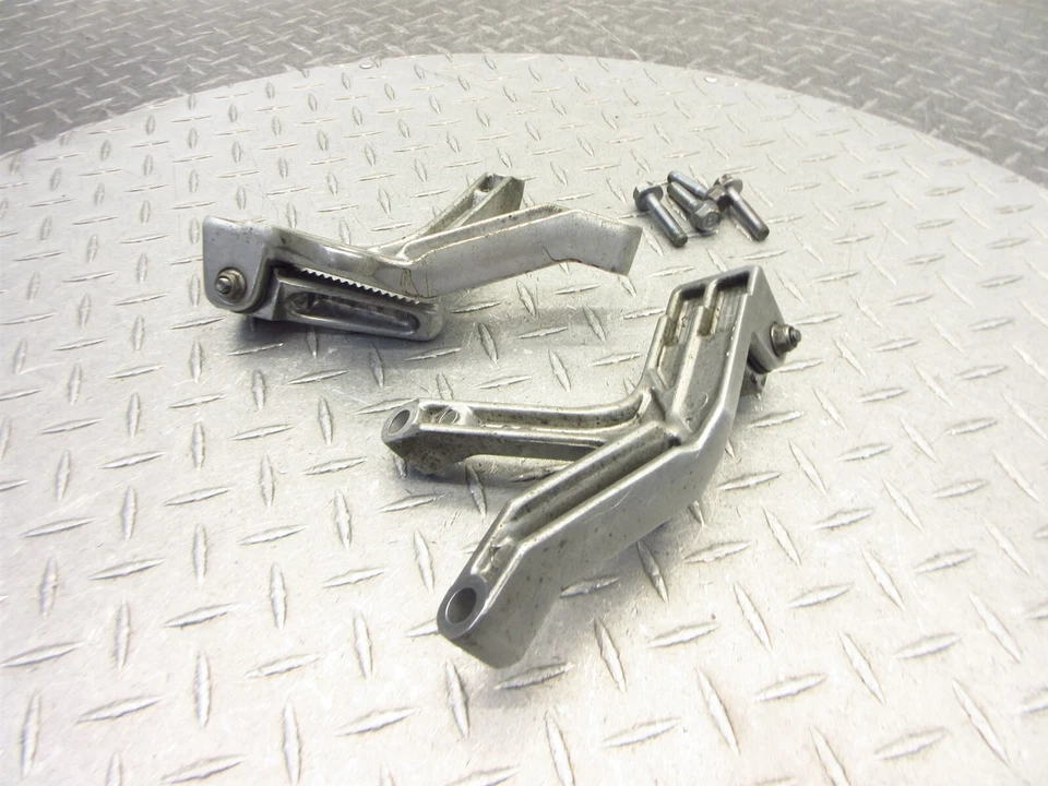 Yamaha YZF600R YZF600 2003 97-07 Thundercat izquierda derecha pasajero clavija trasera  Foto 3 de 4