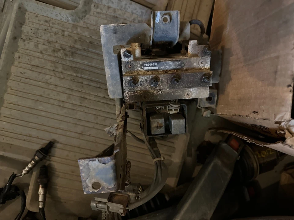 91-96 MITSUBISHI 3000GT DODGE STEALTH OEM AWD ABS PUMP - ANTILOCK BRAKE VR-4 - Image 2 of 3