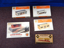 Lot of 5 Vintage Plasticville HO Buildings Warehouse Steam Whistle Super Market 