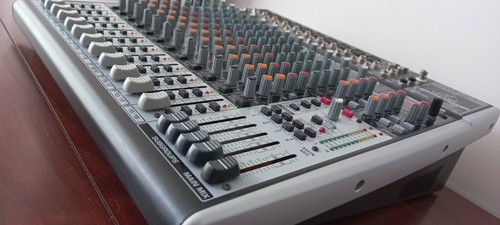 Behringer Xenyx X2442 USB - Imagen 3 de 12