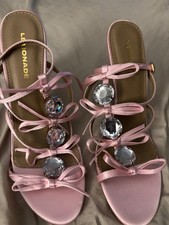 heels size 7