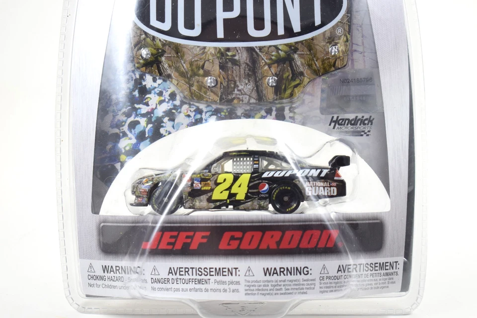 CUNA Jeff Gordon #24 Dupont camuflaje 2010 Winner's Circle 1/64 Foto 2 de 3