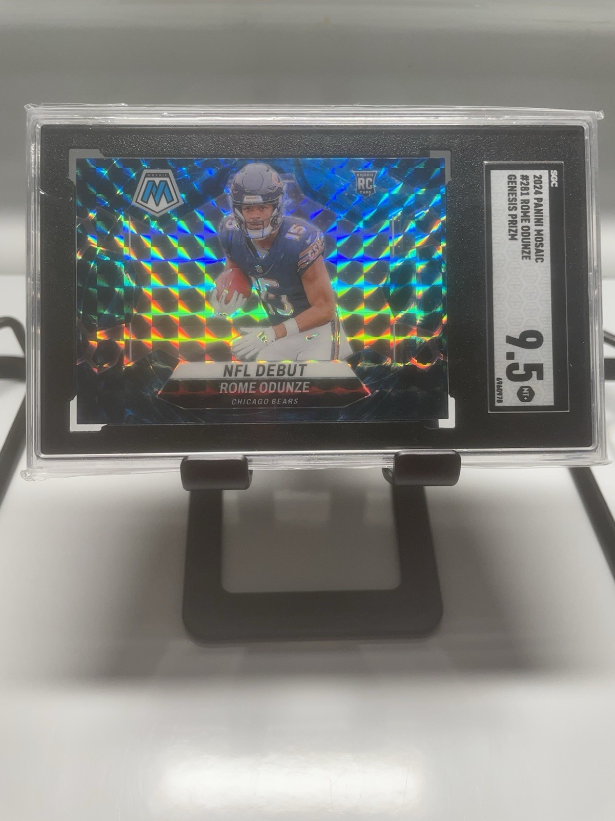 2024 Panini Mosaic NFL Debut Rome Odunze #281 Genesis Mosaic Prizm (RC) SGC 9.5
