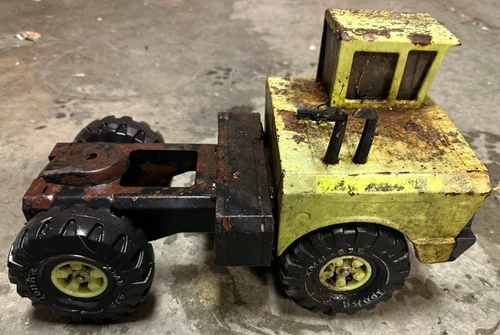 Vintage Tonka Dump Truck Steel Construction XMB-975 1970’s for parts or repair