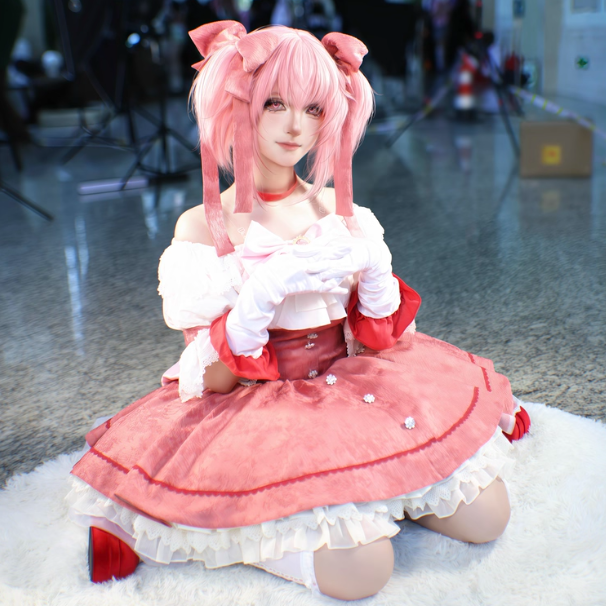 cosplay pink dress miccostumes Women's Costume Princess Cosplay Dress Deluxe Full Set with Crown Petticoat Earrings and Gloves