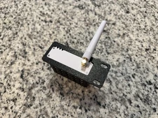 Ubiquiti Unifi SuperLink 1U Rack Mount with 90-degree SMA Adapter