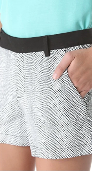 Pantalones Cortos Nanette Lepore Sound Cuero Esmaltado Estampado Animal Nuevos con Etiquetas $498 Foto 3 de 4