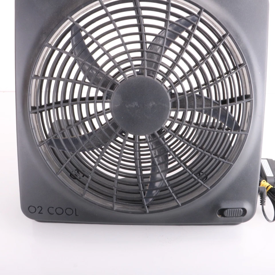 Ventilador de escritorio enchufable o alimentado por batería O2COOL 2 velocidades PROBADO FUNCIONA Foto 2 de 4