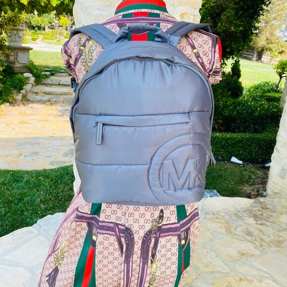 Michael Kors RAE MD Quilted Metallic Backpack GREY GRAPHIC  display picture 2