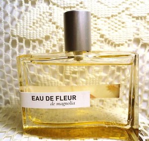 kenzo eau de fleur de magnolia