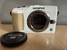 OLYMPUS PEN E-PL2 Body White