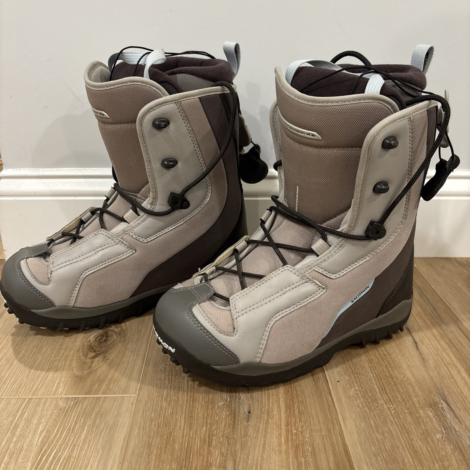 Stivali da snowboard Salomon Diadem Atomic Fit donna taglia 9 appaiono indossati pochissimo