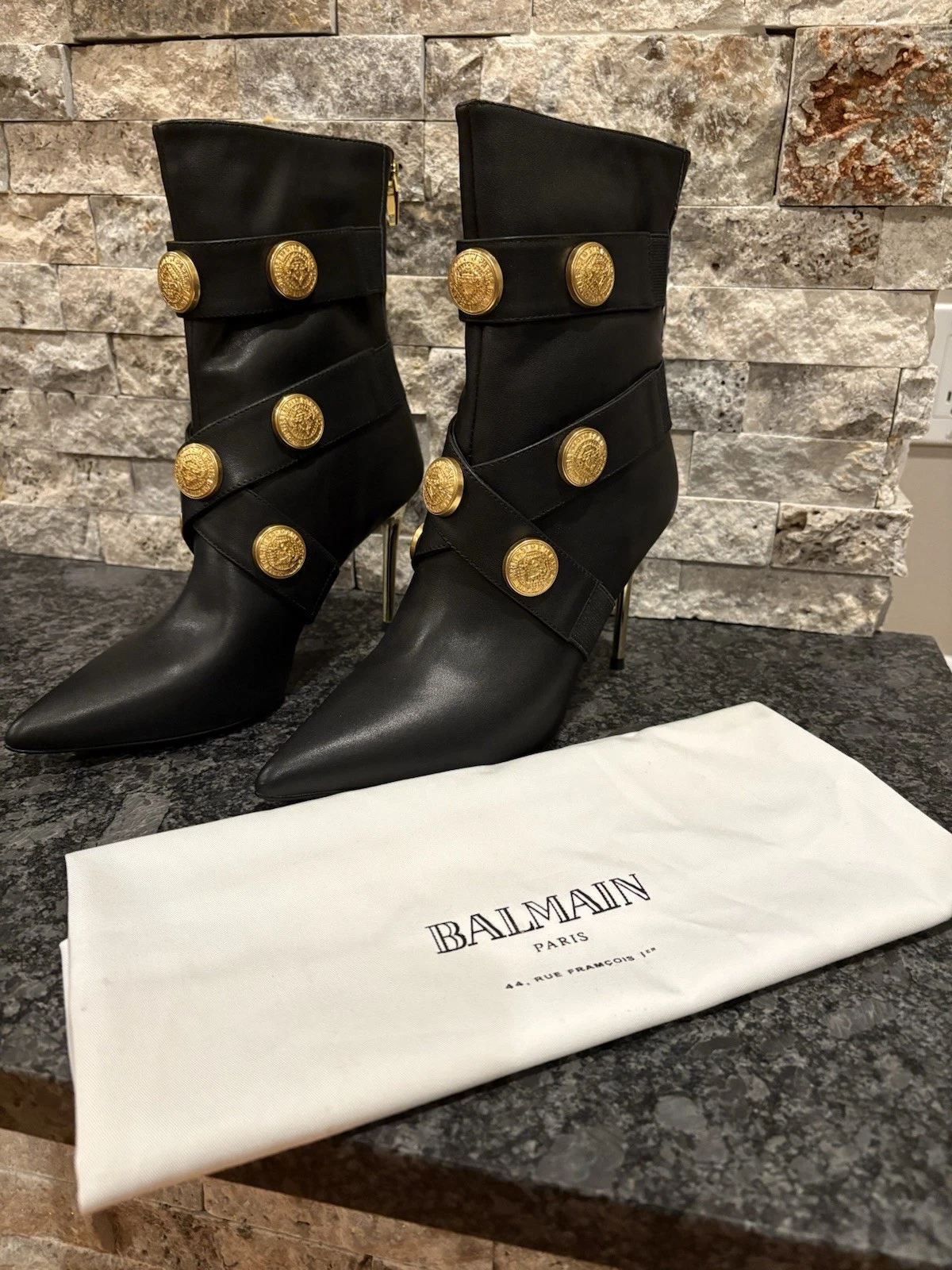 Balmain — Balmain Alma Leather Ankle Boots New Size 37 EU/US 6.5