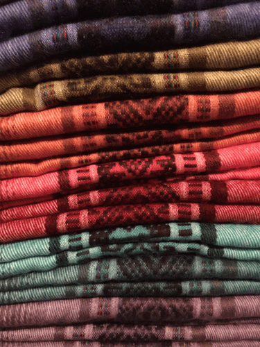 WHOLESALE LOT OF 10 SOFT & BEAUTIFUL HOODED CINDY PONCHOS 10V - Picture 10 of 12