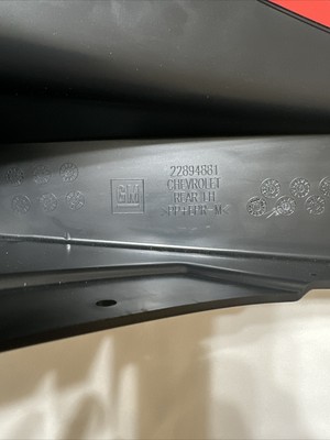 OEM GM 2014-18 Chevy Silverado Rear Driver LH Mud Guard 22894881 