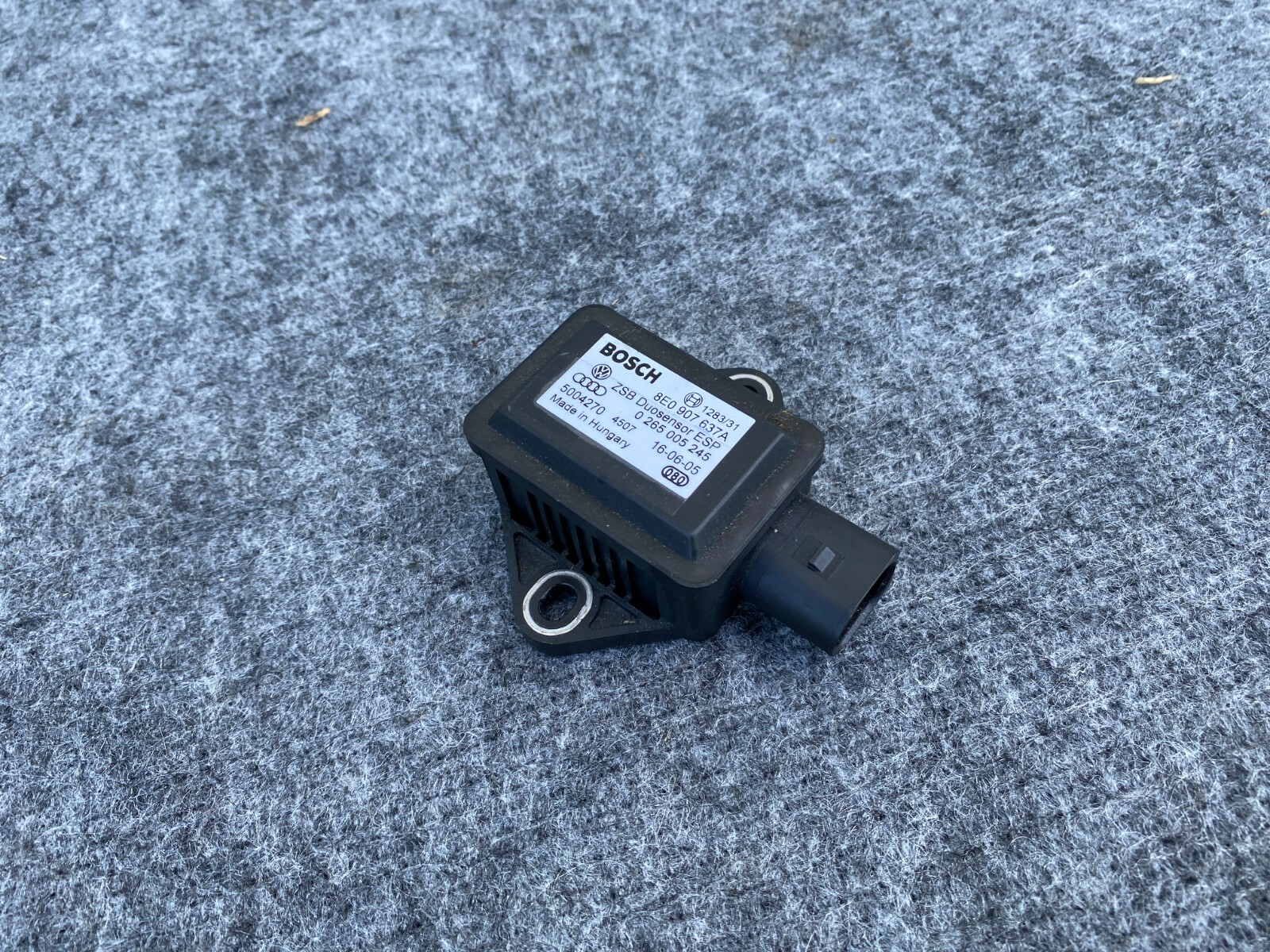YAW SPEED SENSOR MODULE 8E0907637 CONTINENTAL GT GTC FLYING SPUR OEM (05-10)