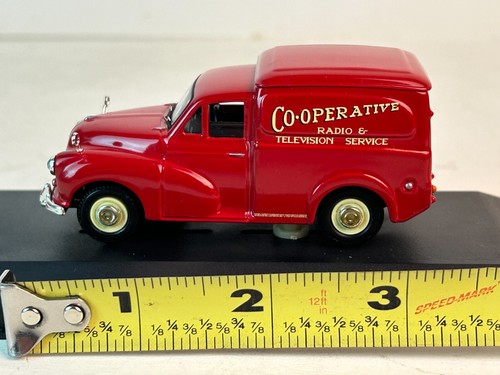 Corgi Vanguards 1:43 Scale Morris 1000 Van, Co-operative Radio & Television - Picture 10 of 10