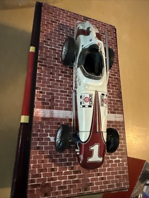 Carousel 1 #4406 Watson Roadster 1/18 Scale AJ Foyt #1 1961 Indy