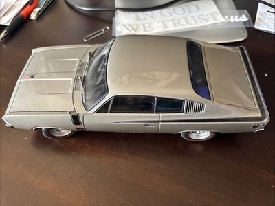Autoart 1/18 Scale Diecast 71506 - Chrysler Charger E49   Silver