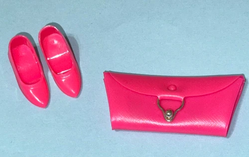VINTAGE BARBIE SHOES SET OF HOT PINK CLOSED TOE HEELS AND MATCHING CLUTCH PURSE