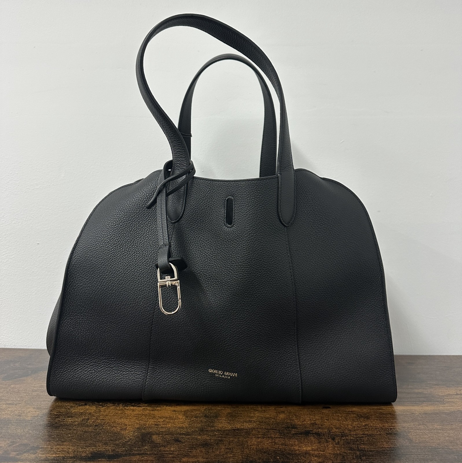 Giorgio Armani Women's Pebbled Leather Tote Bag Black with Dust Bag Large image 3