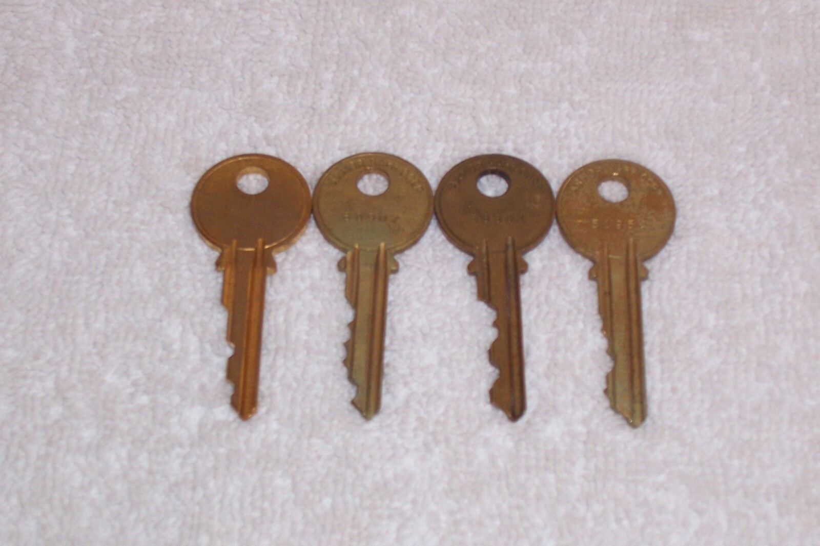 Vintage Post Office Postal Service USPS PO Box Brass Keys (Lot of 4) | eBay