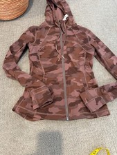 Lululemon Define Jacket Hooded Brown Camo Women  s Sz 6