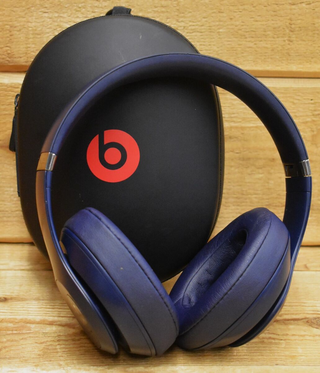 Beats Studio3 Wireless Headphones Blue with Beats Case - No Cords Tested Works Beats Studio3 Wireless Headphones Blue with Beats Case - No Cords Tested Works