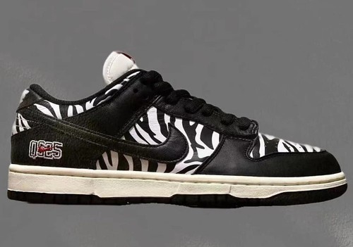 dunk low zebra