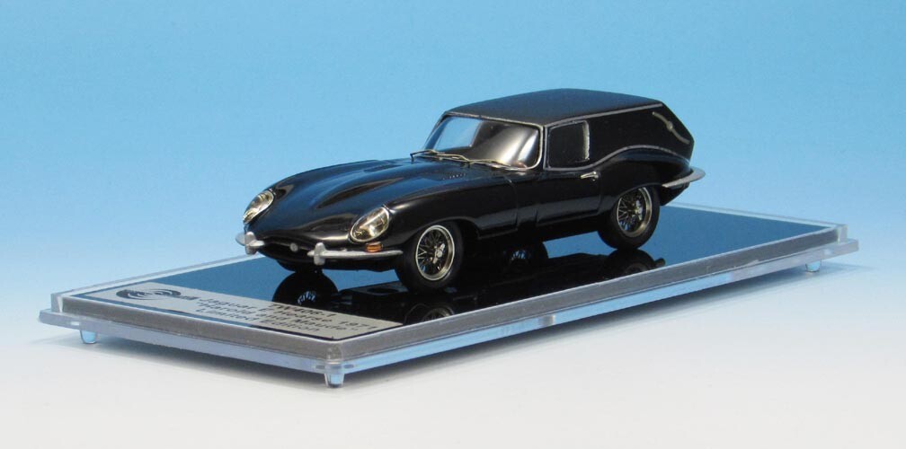 ミニカーシュコー ジャガー Eタイプ Harold and Maude 1/12 s-l1200.jpg