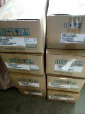 Yaskawa SGMPS-04ADK-HA12 Servo Motor SGMPS04ADKHA12 New In Box Expedited Ship