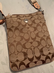coach crossbody beige