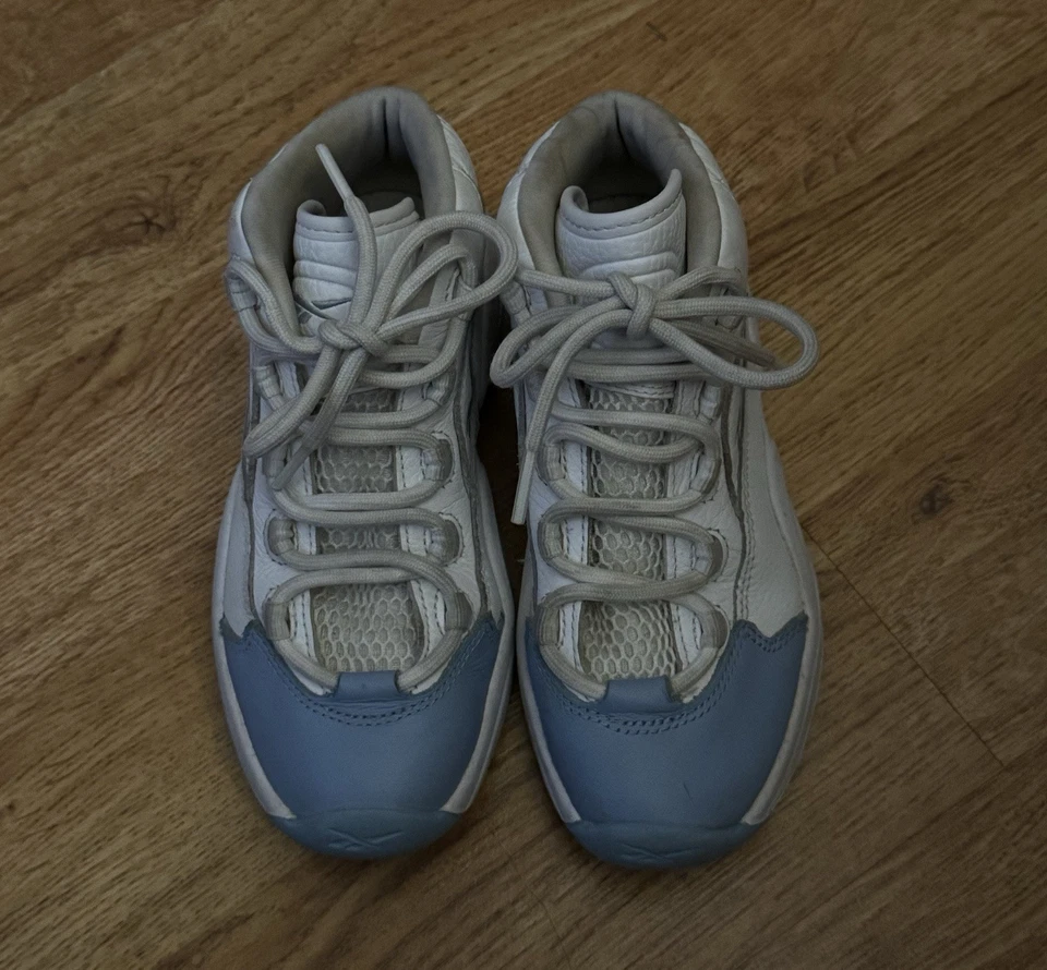 Reebok Allen Iverson Question Mid White & Baby Blue Boys Kids shoes. Size 1Y GUC - Image 4 of 4