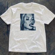 Kate Moss smoking Unisex Tee