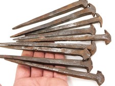 Lot de 9 anciens grands clous de charpente en fer forgés XIX, Quincaillerie,Déco