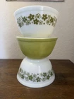 Pyrex Spring Blossom Crazy Daisy & Green 3 Mixing Bowls #402 Stacking Vintage