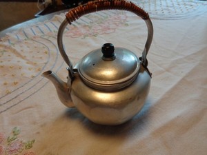 Vintage Mid Century Retro Aluminum Tea Pot Kettle Rattan Handle 6" T 5.5" Wide