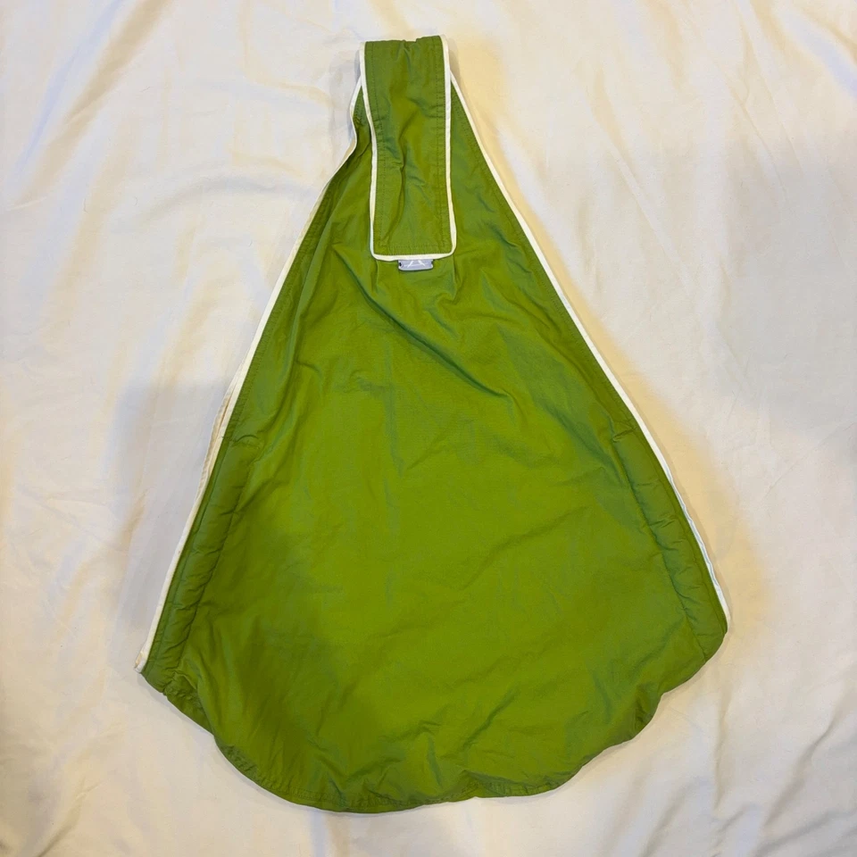 Estilingue Serena and Lily Baby verde bordado boho escandinavo médio - Imagem 4 de 4