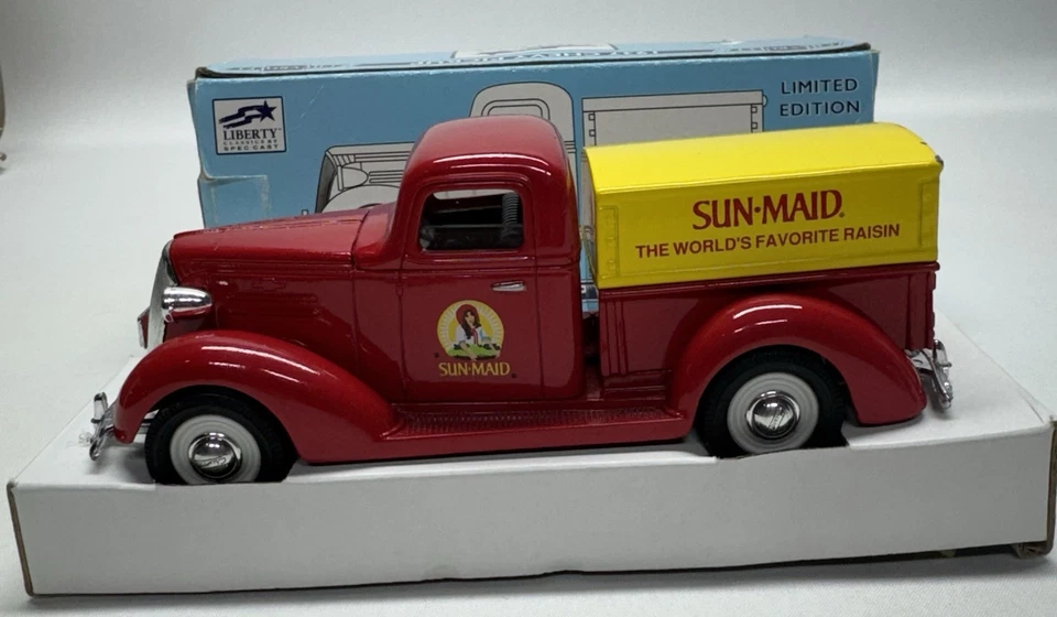 Liberty Classics 1:25 Scale 1937 CHEVROLET Classic Truck Sun-Maid Raisins Bank - Image 3 of 4