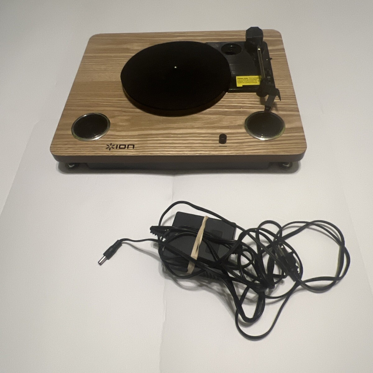 ION IT53L Archive LP Turntable - Black (A-TTS-012 ION IT53L Archive LP Turntable - Black (A-TTS-012