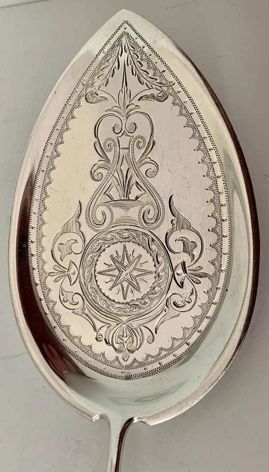 MONEDA GRIEGA GORHAM GRABADA A MANO O ESTERLINA TAMAÑO PEQUEÑO 8 1/2" SERVIDOR DE PASTEL 1865 Foto 2 de 4