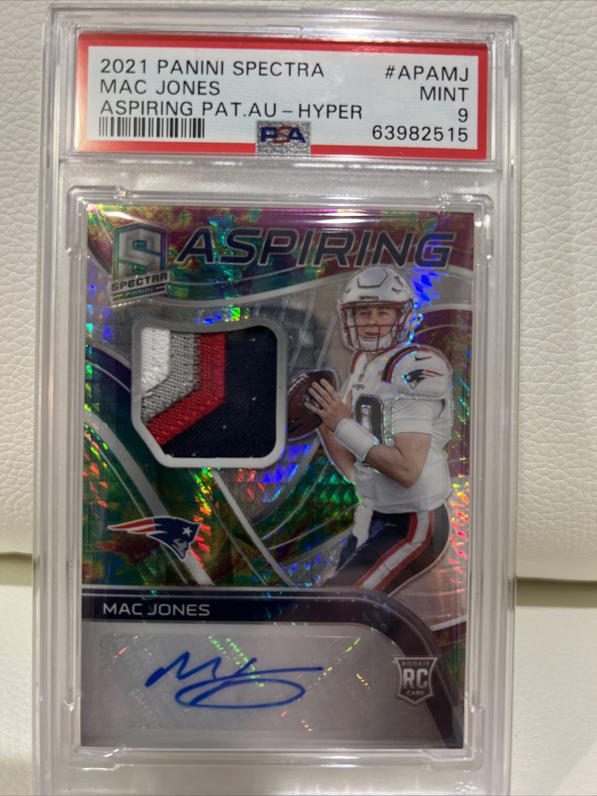 Mac Jones Panini Spectra Aspiring Patch Autographs #APAMJ Hyper