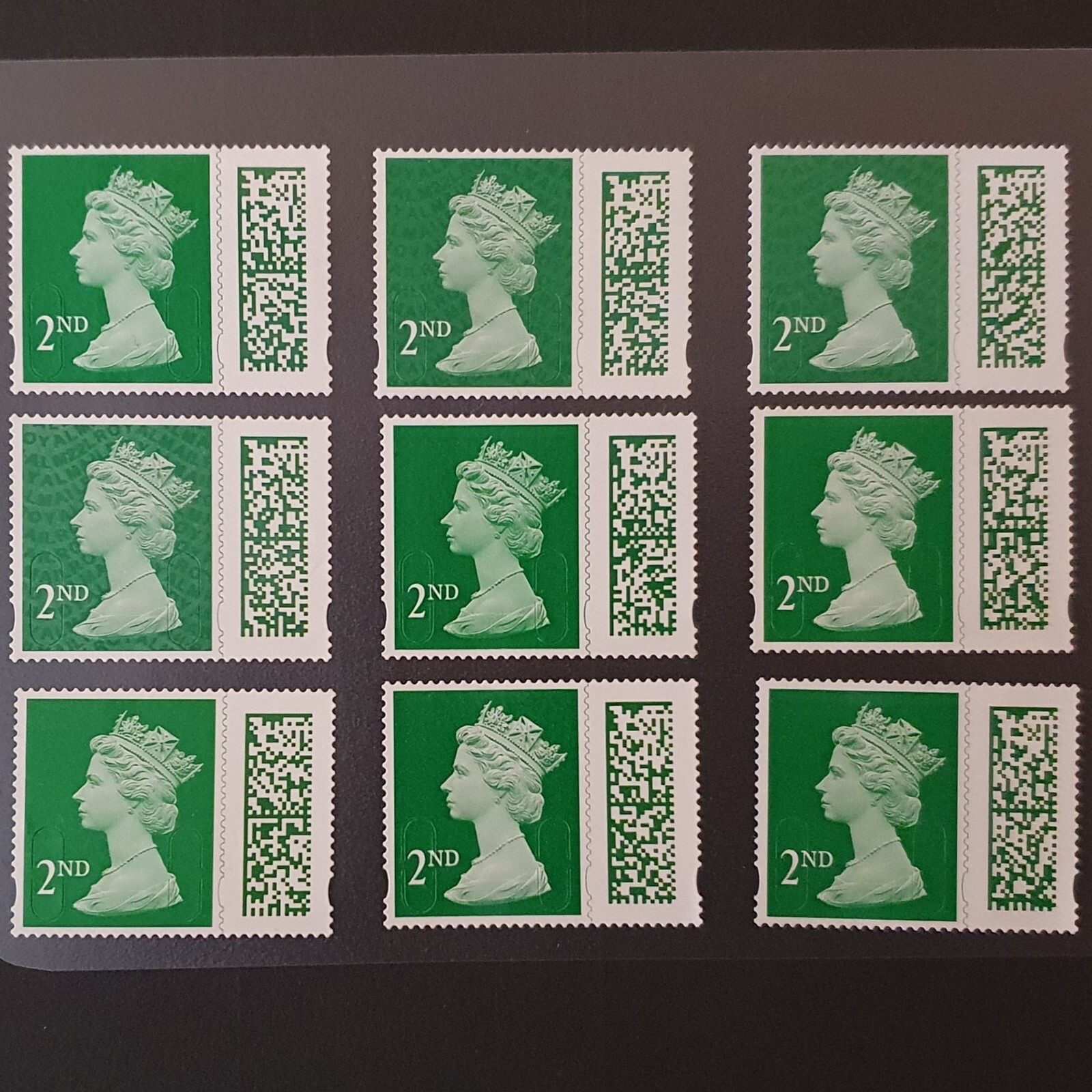 100 Unfranked Genuine Second Class Stamps Off Paper With Original Gum E