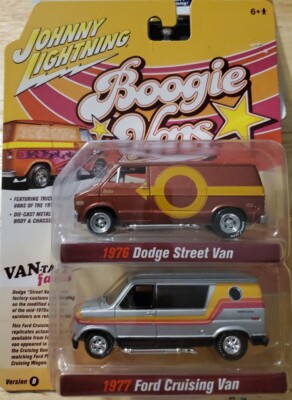 JOHNNY LIGHTNING Boogie Vans 1976 Dodge Street Van & 1977