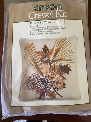 VTG 70s Caron Crewel Embroidery Kit Pillow Cover Flowers Wheat Cottage Core 6327