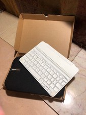 Logitech Ultrathin Keyboard Folio for iPad Mini w/ Retina Display White w/ Case