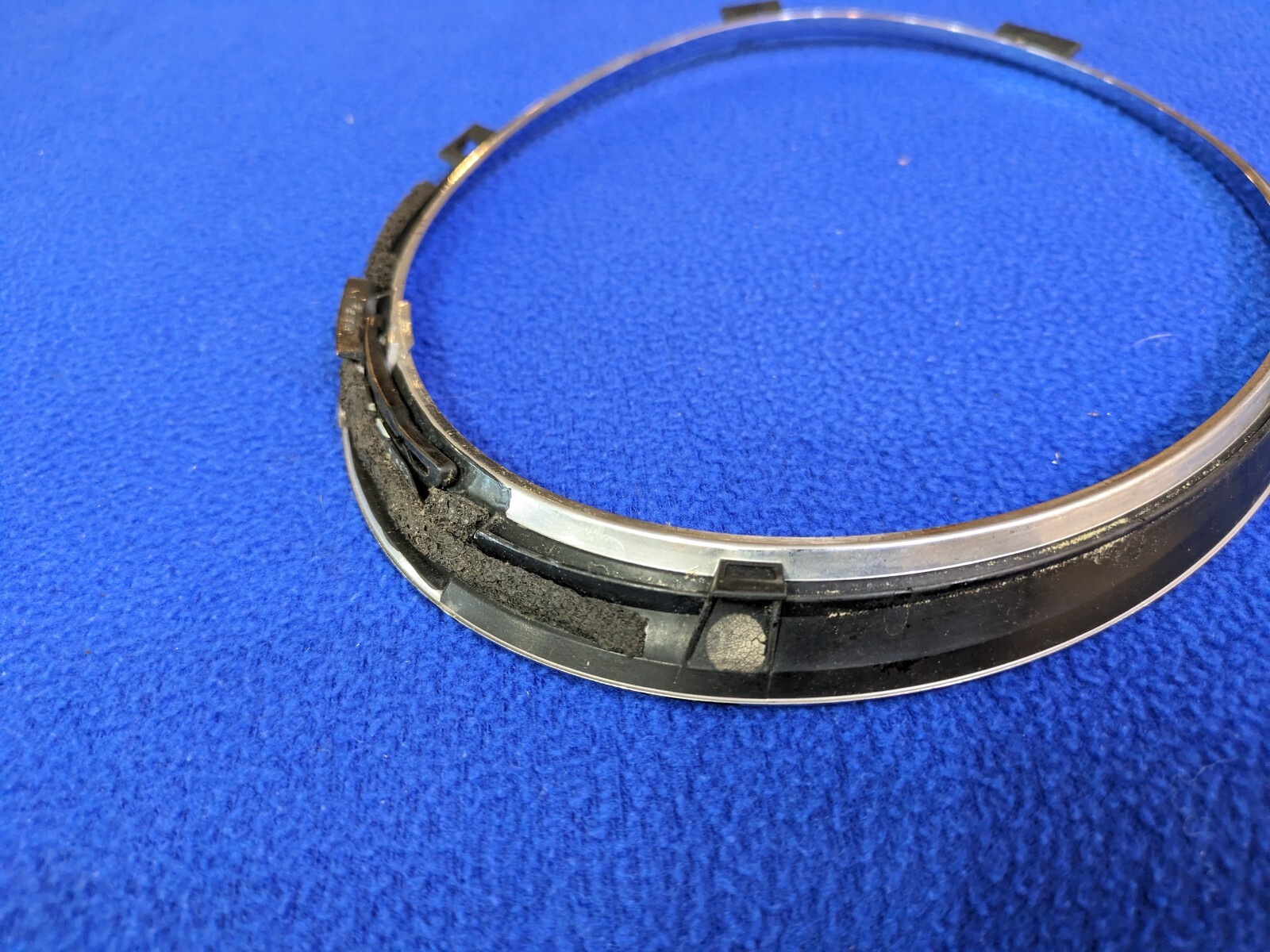 2006-2012 BENTLEY CONTINENTAL FRONT RIGHT passenger inside HEADLIGHT TRIM ring