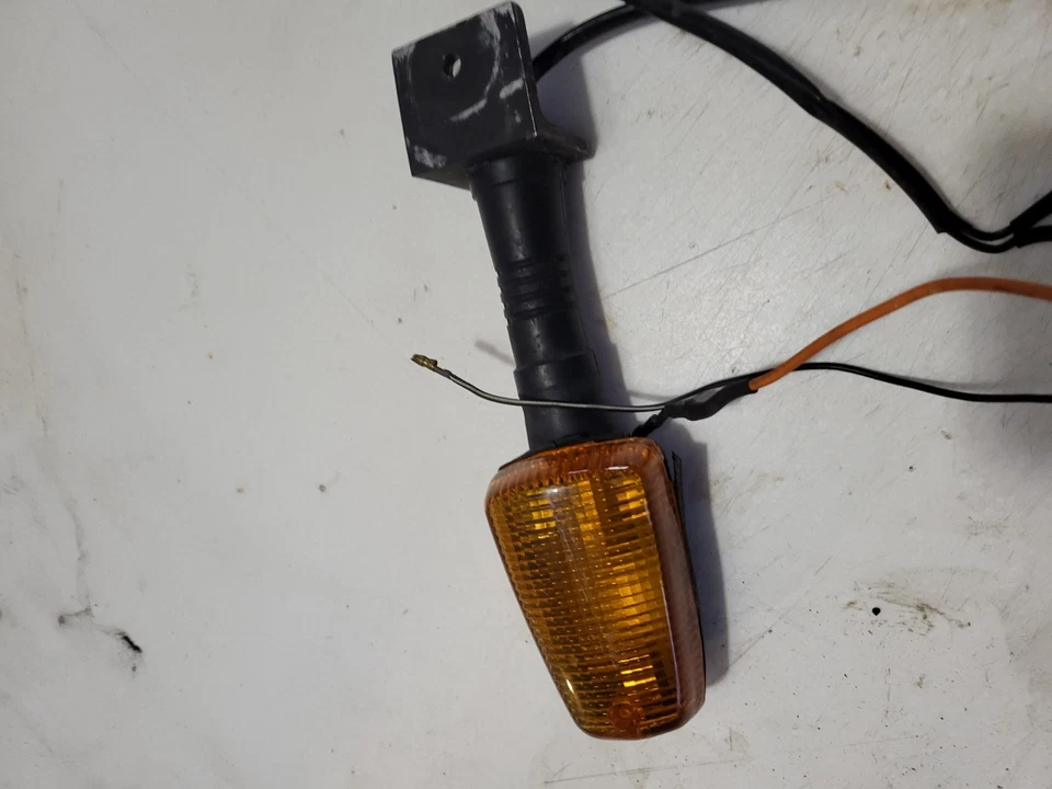 Yamaha yx600a 1990 radian señales de giro traseras Foto 4 de 4