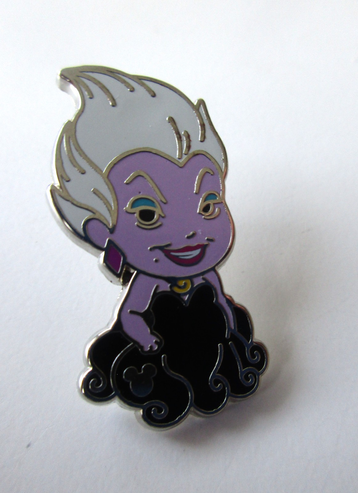Disney Pin URSULA CUTE VILLAINS 2024