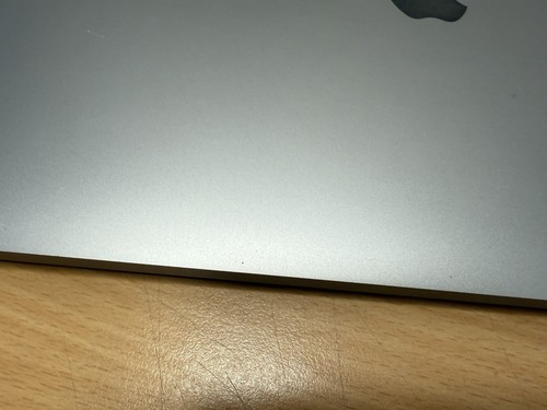 MacBook Pro 15-inch 2.9GHz Quad-Core I7, 16GB RAM, 512GB SSD, 2016 TouchBar Grey - Afbeelding 17 van 21